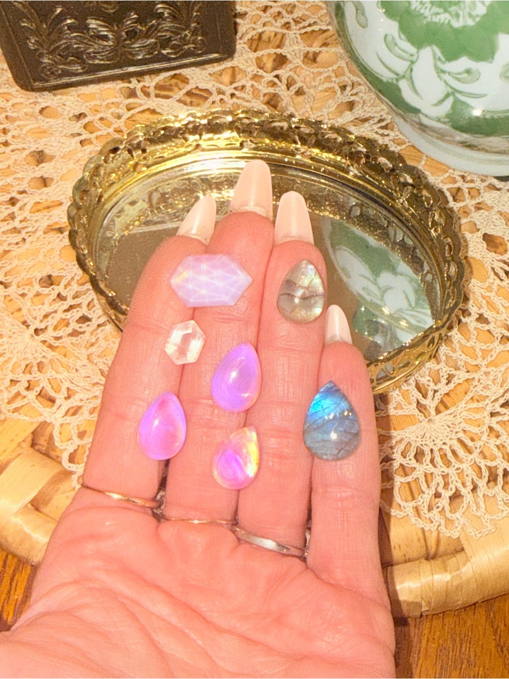 New facets in show